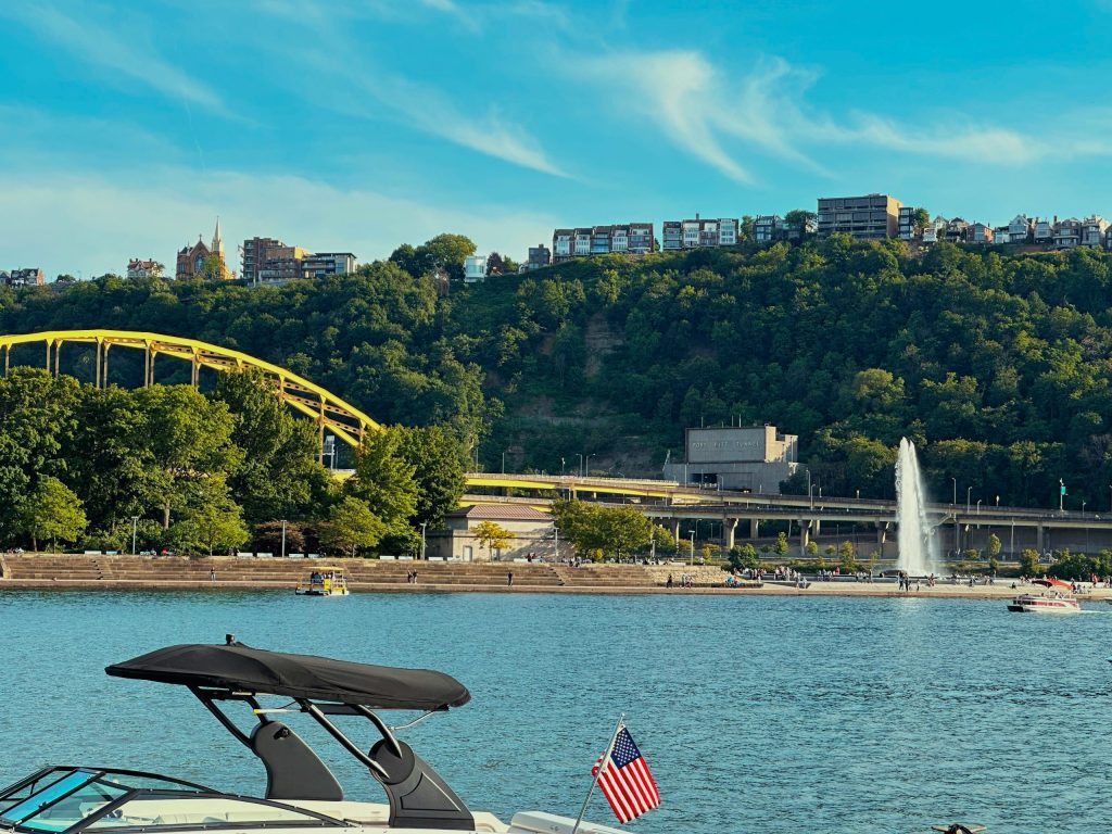 Boat ramps in Rhode Island with public launches, coastal access points, and ramp details with maps and directions.